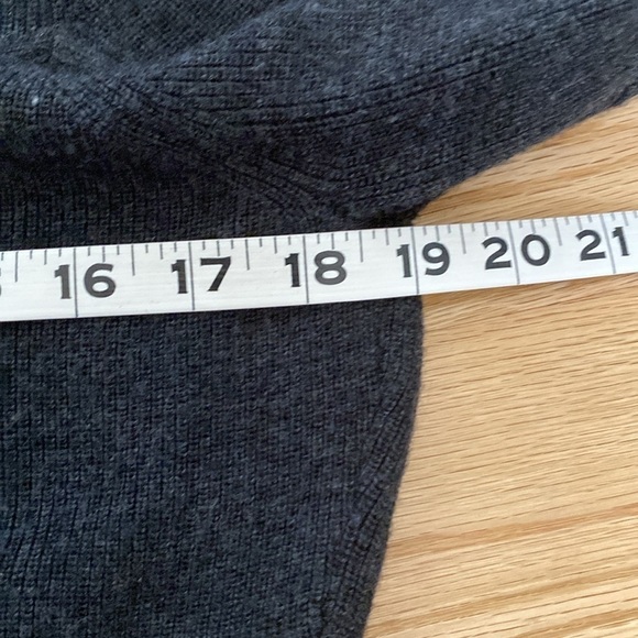 Spyder Wool blend cardigan sweater jacket Womens M Warm stretch base Layer snow - Picture 12 of 12